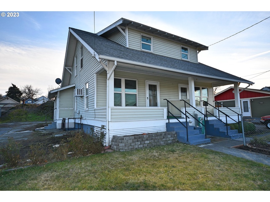 1406 E 9th St, the Dalles, OR 97058 - photo 1