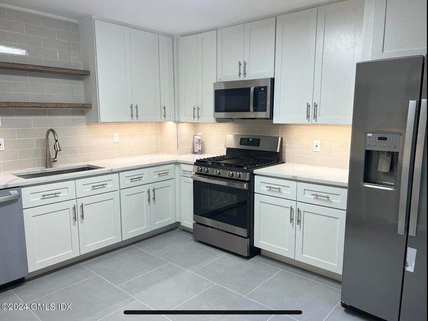 45 Bible St unit 2nd Floor, Cos Cob, CT 06807 - photo 1