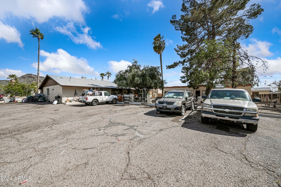 1119 E Eva St unit B, Phoenix, AZ 85020 - photo 1