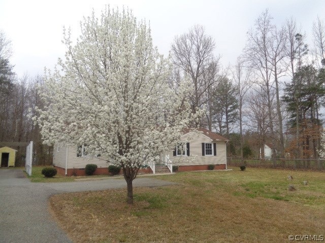 25054 Oxford Rd, Ruther Glen, VA 22546 - photo 1