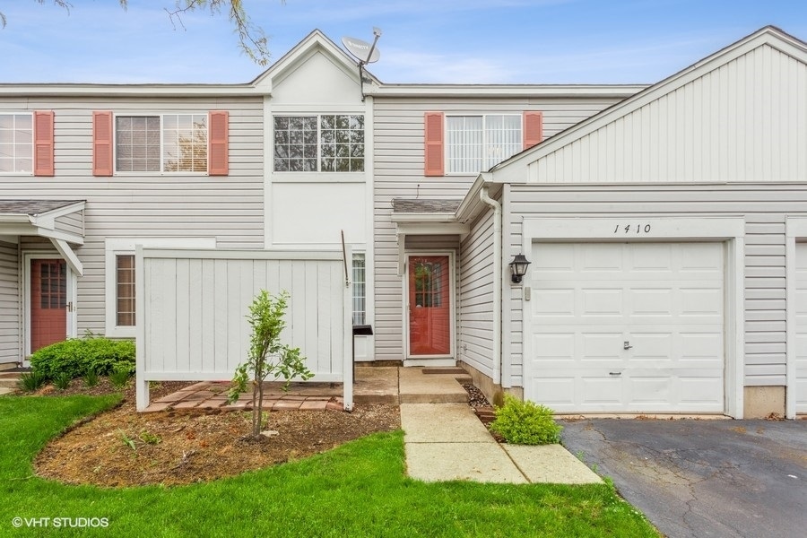 1410 Normantown Rd unit 1410, Naperville, IL 60564 - photo 1
