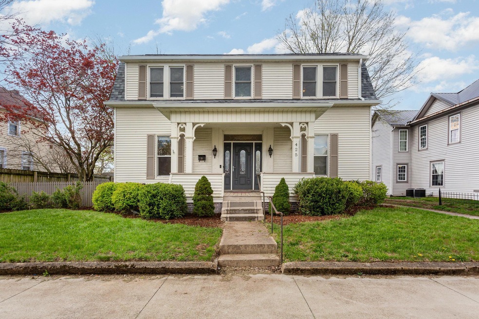 425 E Main St, Circleville, OH 43113 - photo 1