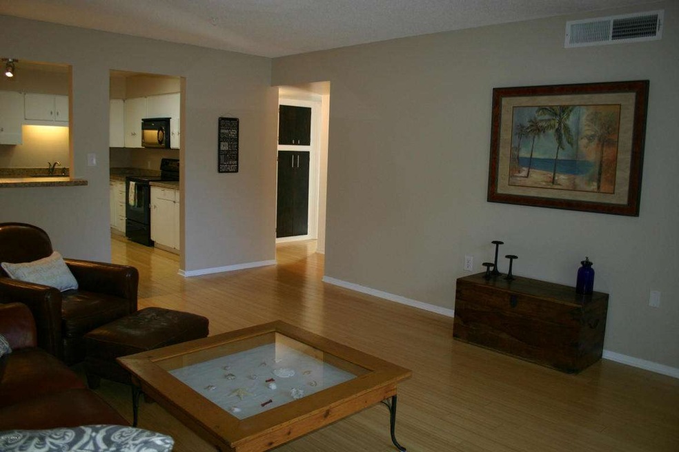 Open Floorplan for Perfect Urban Living!