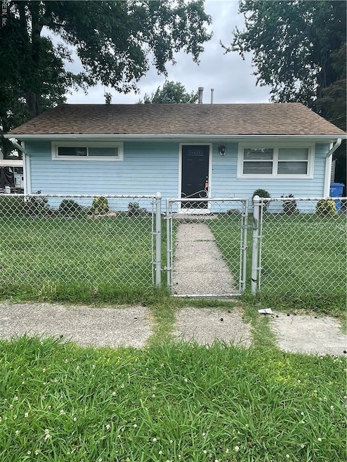 2404 Livesay Rd, Chesapeake, VA 23323 - photo 1