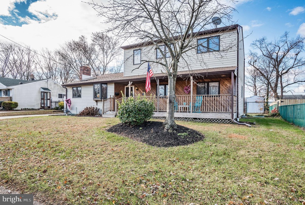 92 S Garden Blvd, Beverly, NJ 08010 - photo 1