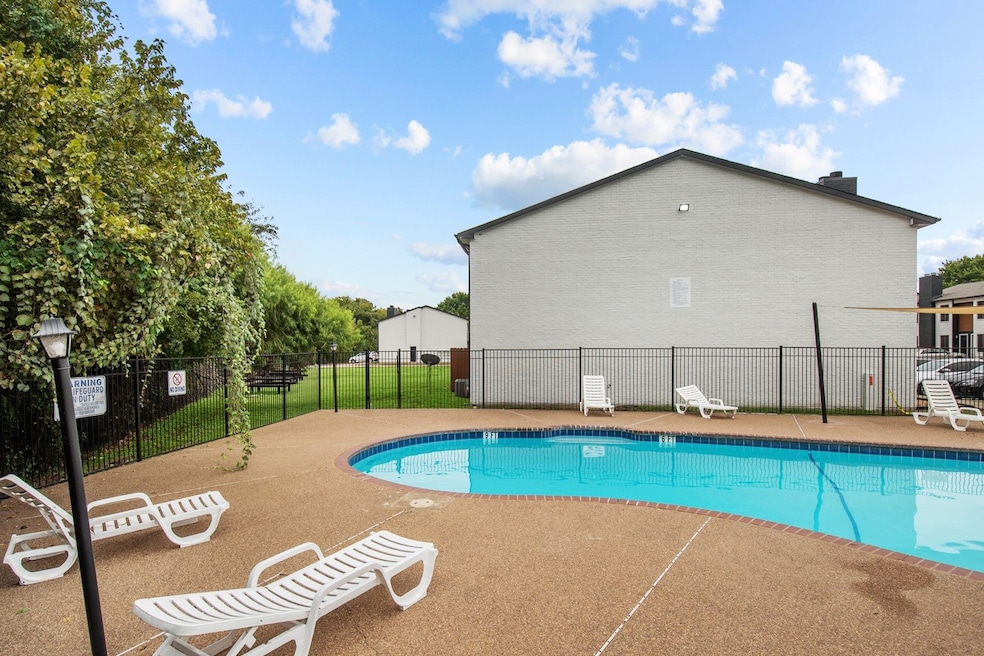 For Rent $1,095/month