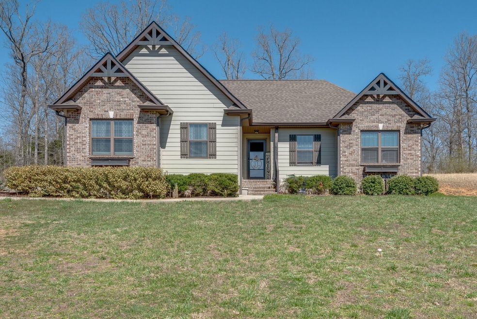 309 Sara Acres Dr, Tennessee Ridge, TN 37178 - photo 1