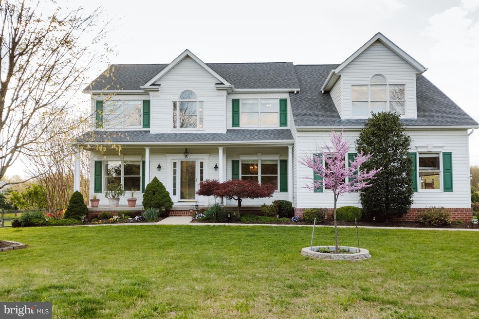 714 Breezy Lake Way, Sykesville, MD 21784 - photo 1