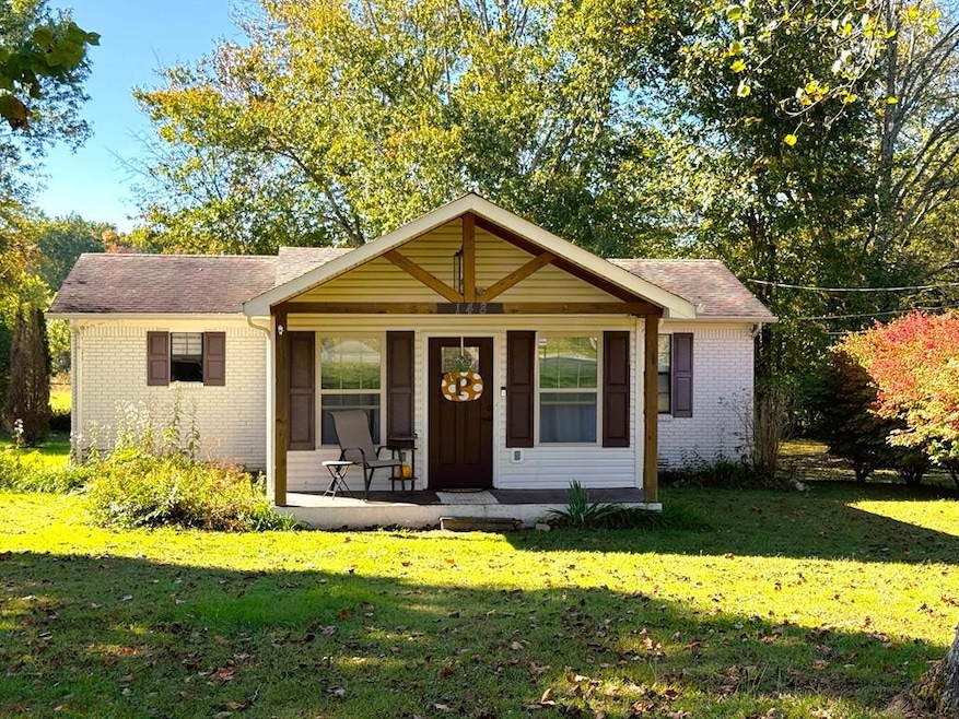 Pending $249,900 • Co-Listing Agent