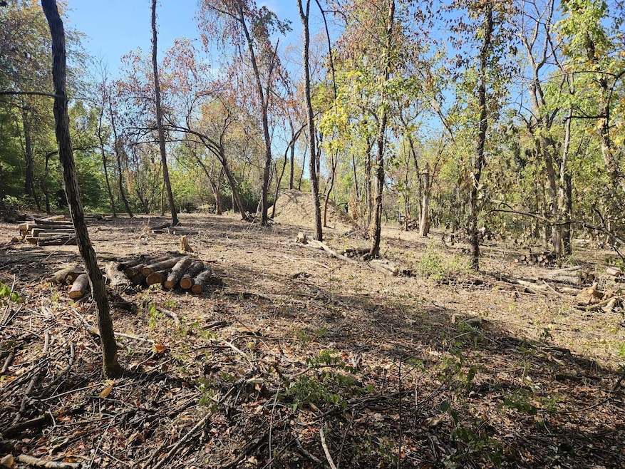 3045 Alkire Rd, Columbus, OH 43228 - photo 1