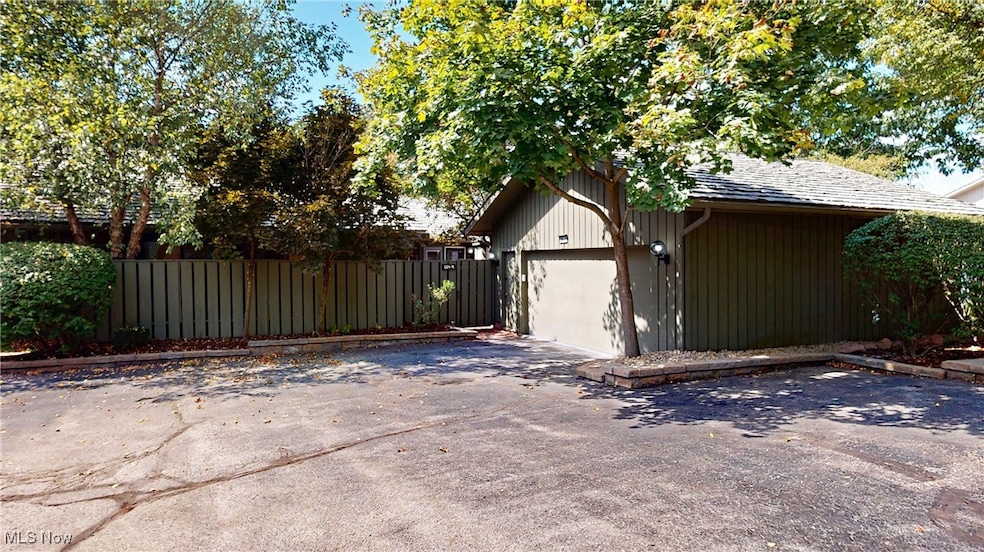 Welcome home to 504-9 Concord Downs