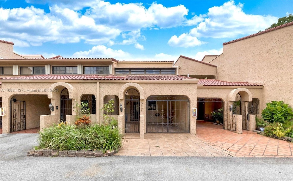 Under Contract $520,000 • Co-Listing Agent