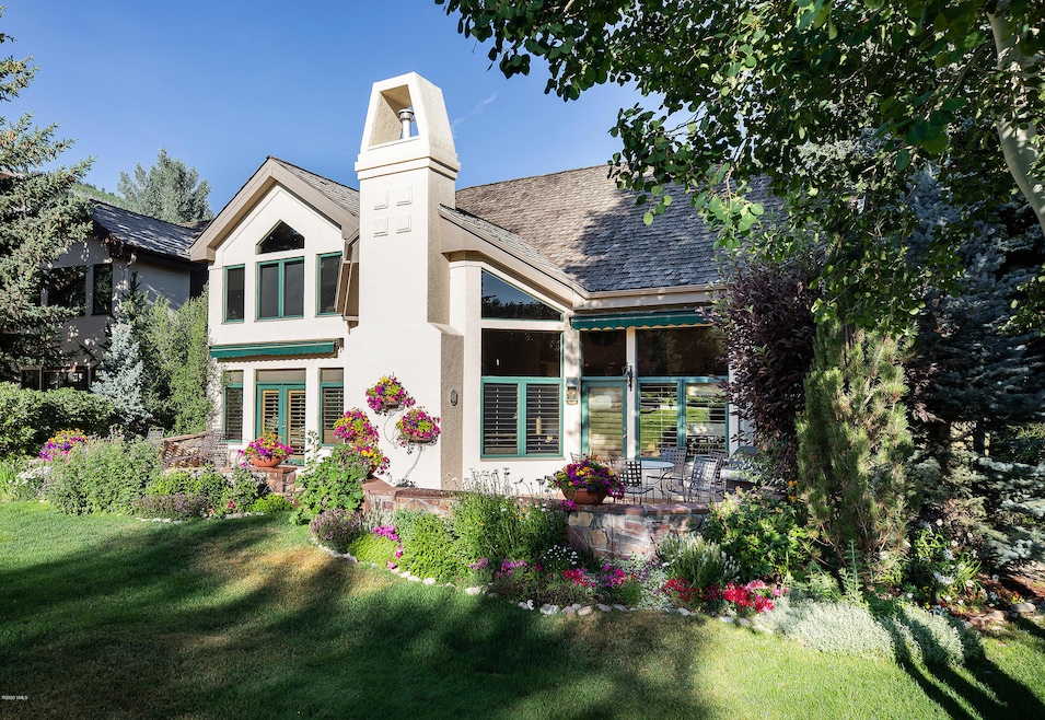 124_windermere_exterior_rear