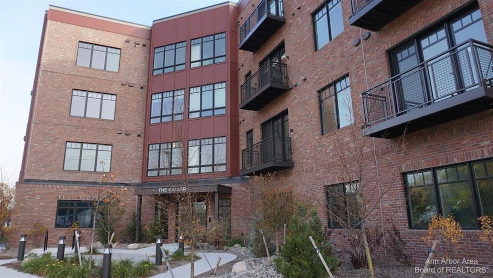 441 S Ashley St unit 405, Ann Arbor, MI 48103 - photo 1