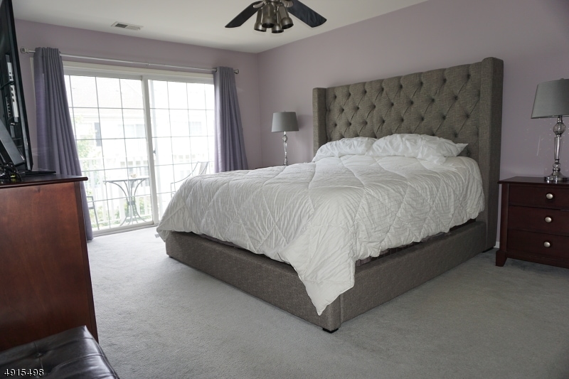 914 Redspire Dr unit 1009C2, Union, NJ 07083 - photo 1