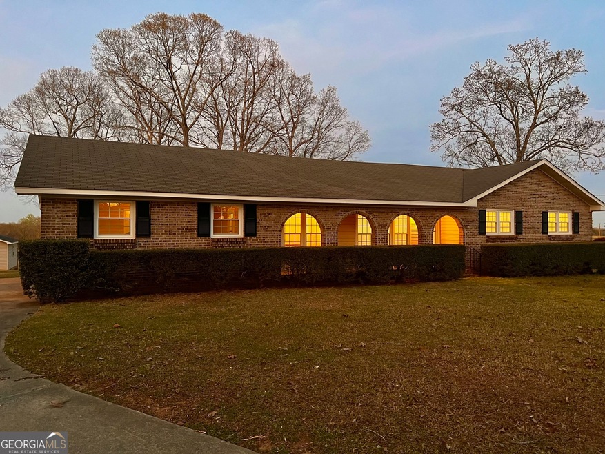 580 Mountain View Dr, Thomaston, GA 30286 - photo 1