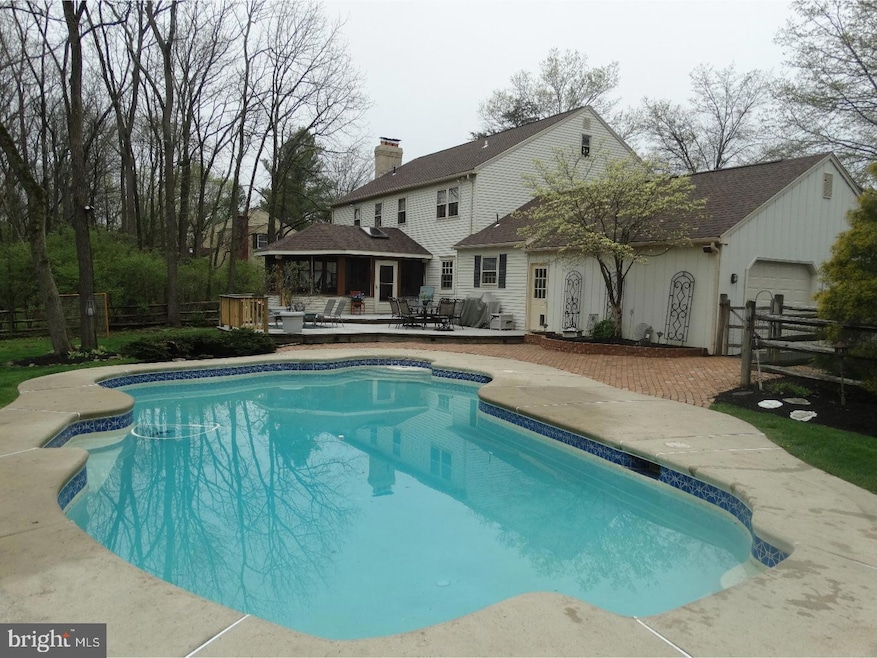 721 W Prospect Ave, North Wales, PA 19454 - photo 1