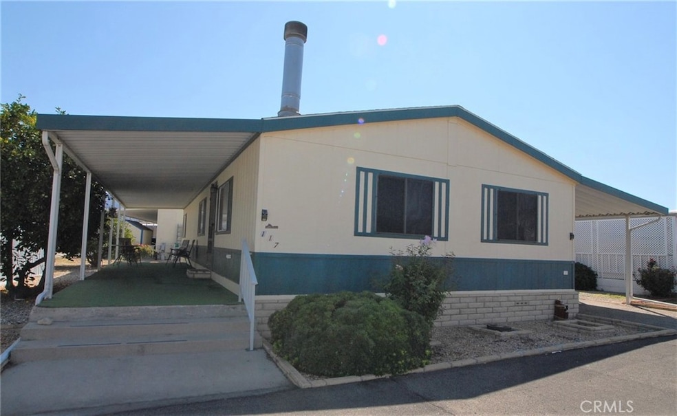 880 N Lake St unit 117, Hemet, CA 92544 - photo 1