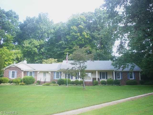 701 Holly Dr, Asheboro, NC 27205 - photo 1