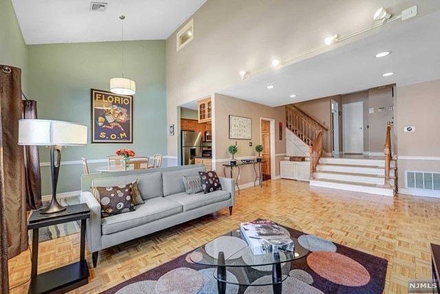 361 Claremont Ave unit 8, Montclair, NJ 07042 - photo 1