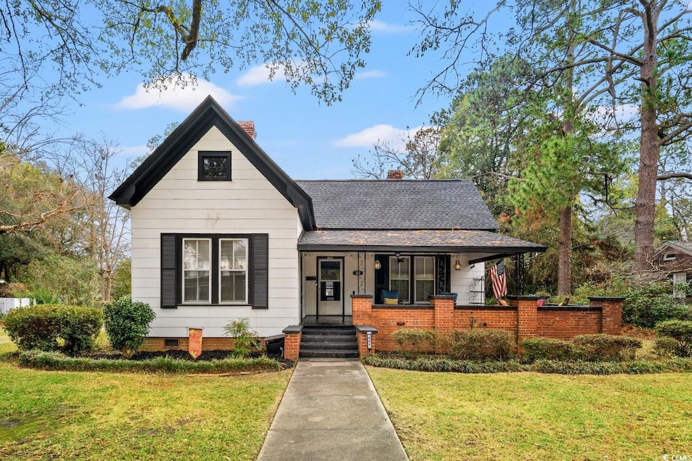 222 E Wine St, Mullins, SC 29574 - photo 1