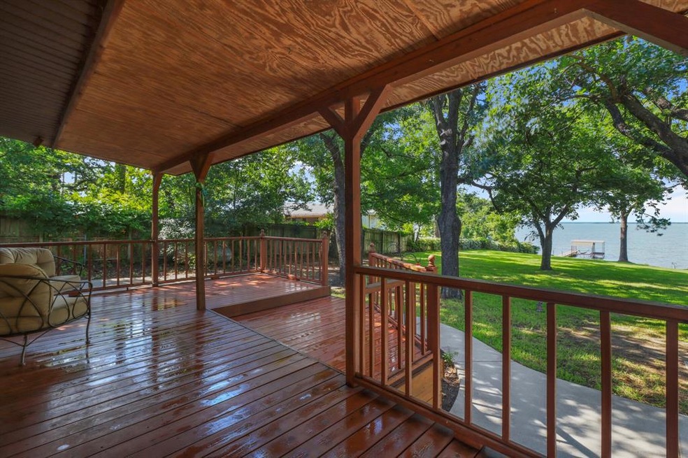 11760 East Ct, Azle, TX 76020 - photo 1