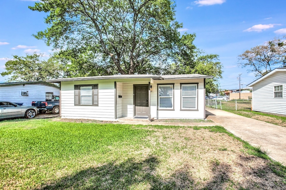 For Rent $1,595/month