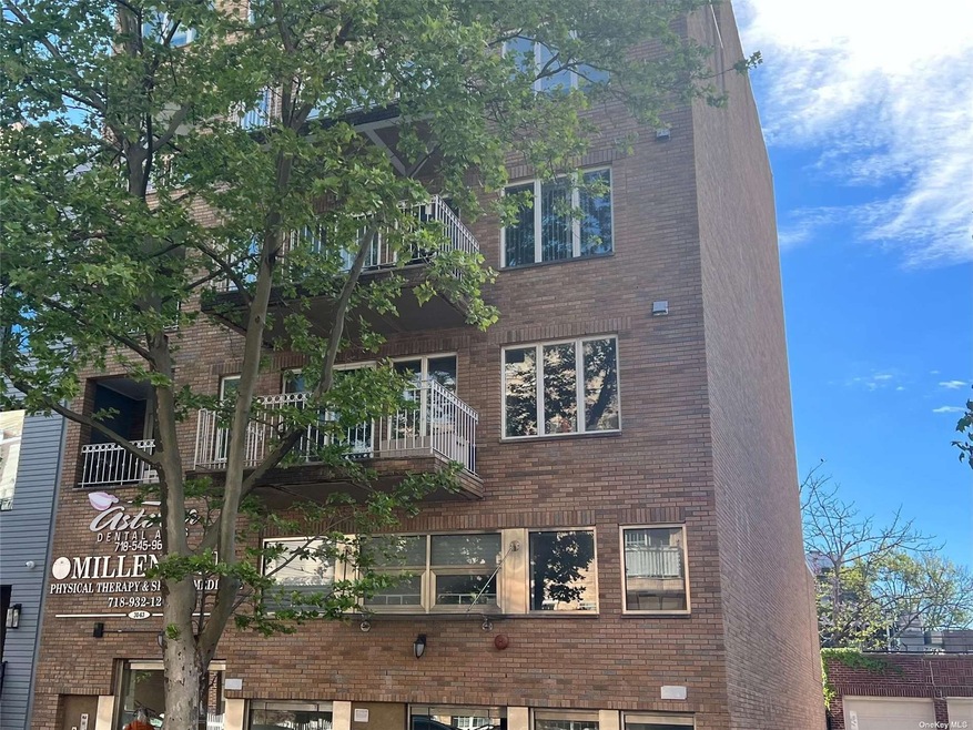 30-63 38th St unit 4-A, Astoria, NY 11103 - photo 1