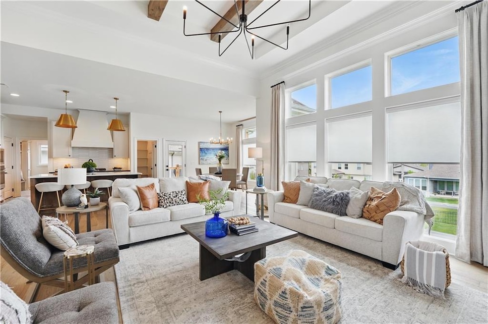 Pending $899,900