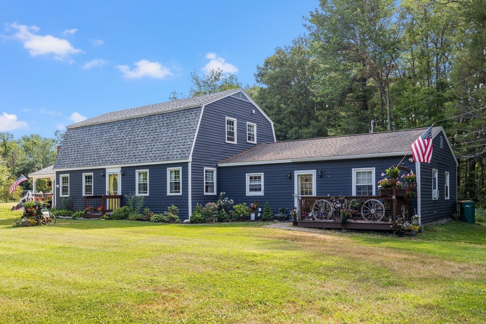 899 Salmon Falls Rd, Rochester, NH 03868 - photo 1