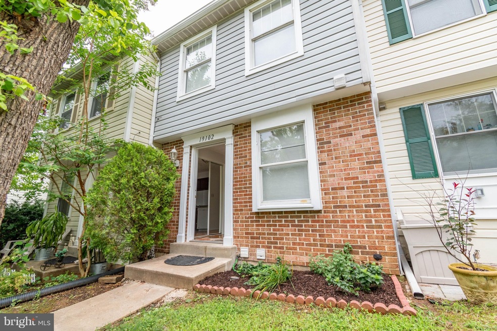19102 Willow Spring Dr, Germantown, MD 20874 - photo 1