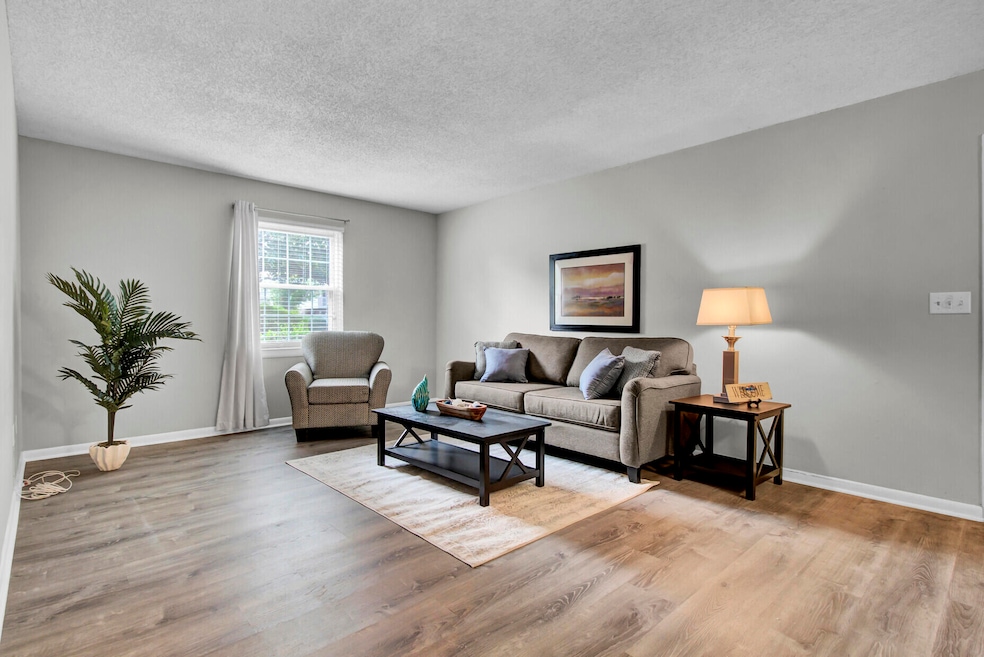 21 Rivers Point Row 4B
