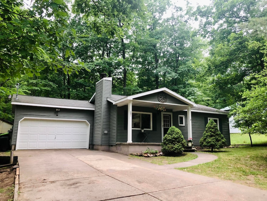 301 Boucher St, Roscommon, MI 48653 - photo 1