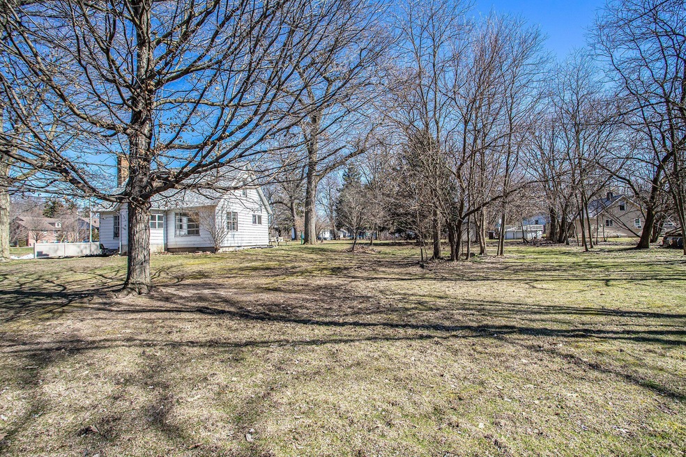 1207 S 3rd St on .67 acre