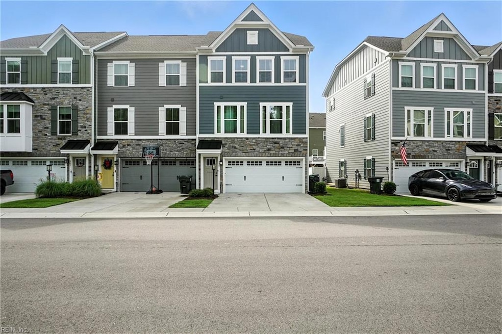 959 Gabion Way, Chesapeake, VA 23323 - photo 1