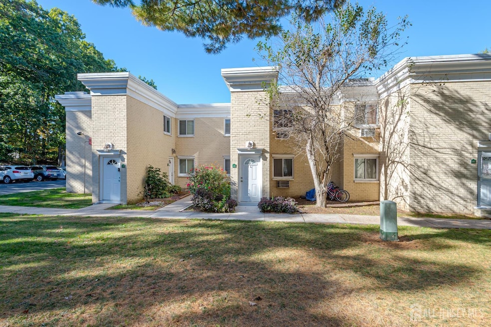 Under Contract $290,000