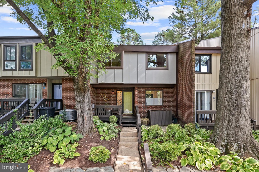 2109 Colts Neck Ct, Reston, VA 20191 - photo 1