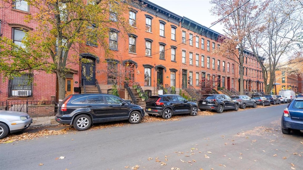 10 W Hamilton Place, Jersey City, NJ 07302 - photo 1