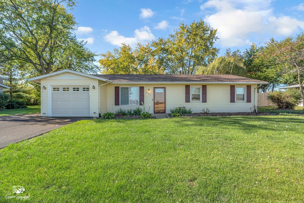 1603 Rickey Dr, Joliet, IL 60433 - photo 1