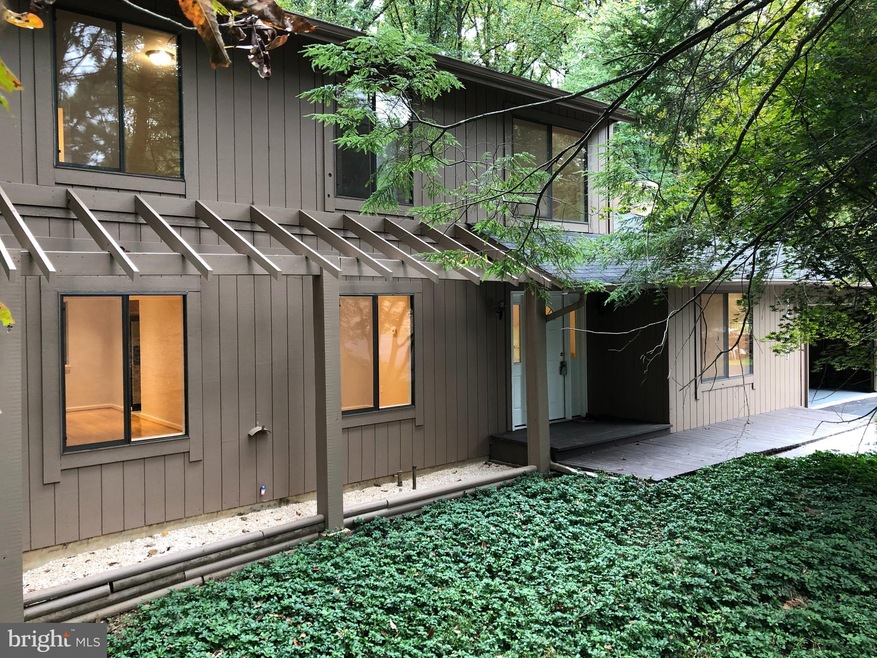 14701 Seneca Castle Ct, Gaithersburg, MD 20878 - photo 1