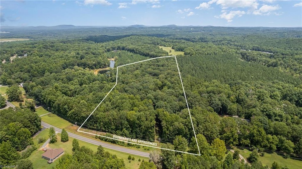 2582 Hopewell Friends Rd, Asheboro, NC 27205 - photo 1