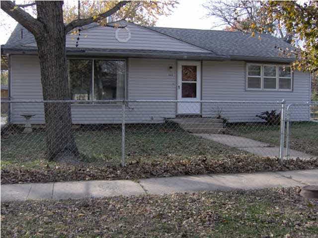 322 S Chestnut, Howard, KS 67349 Nice Ranch built 