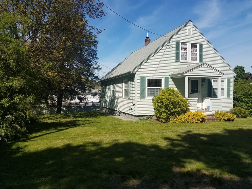 183 Endicott St, Dracut, MA 01826 - photo 1