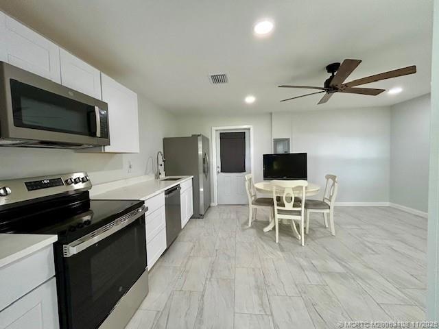 813 SE 13th St, Stuart, FL 34994 - photo 1