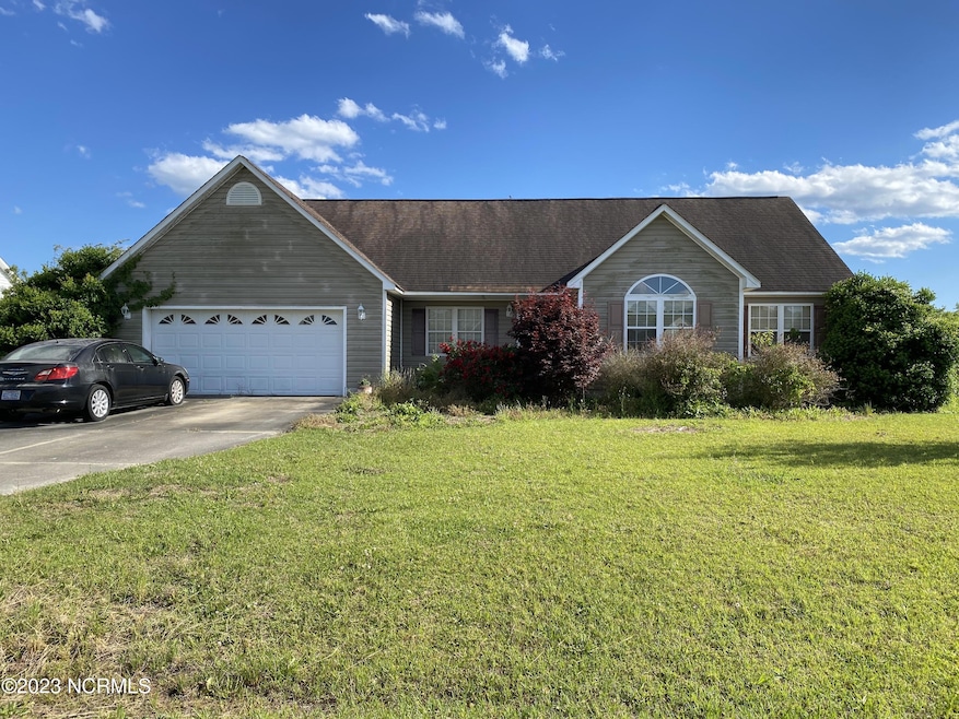 506 Saddlehorn Ct, Swansboro, NC 28584