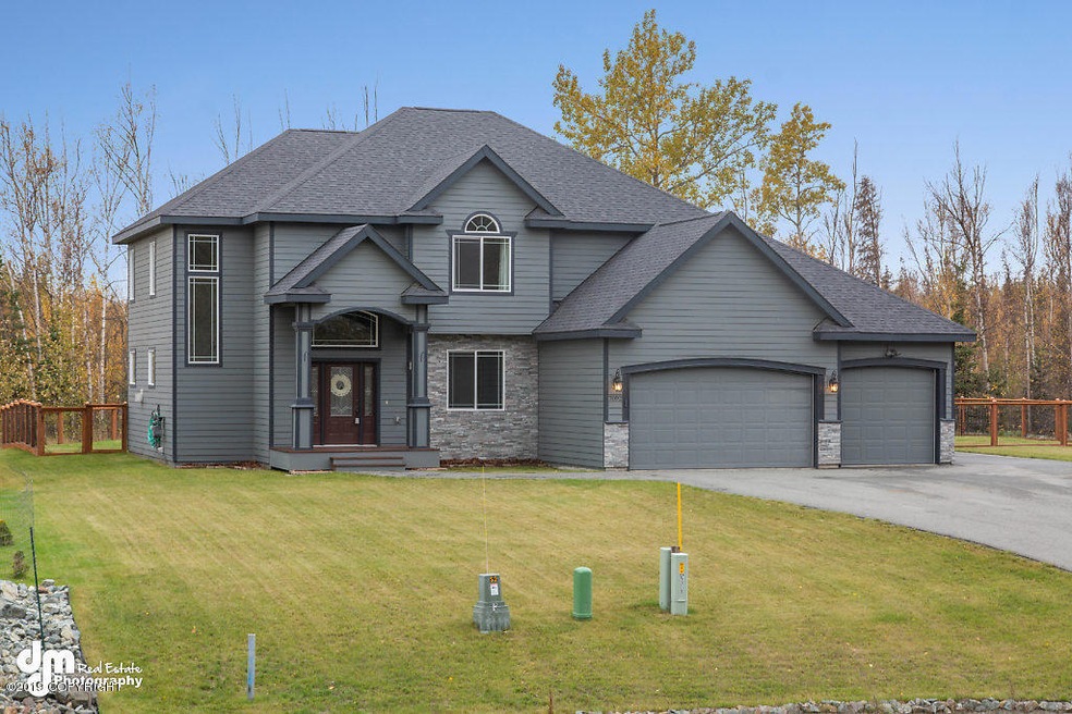 Exterior_DMD_0543-SMALL