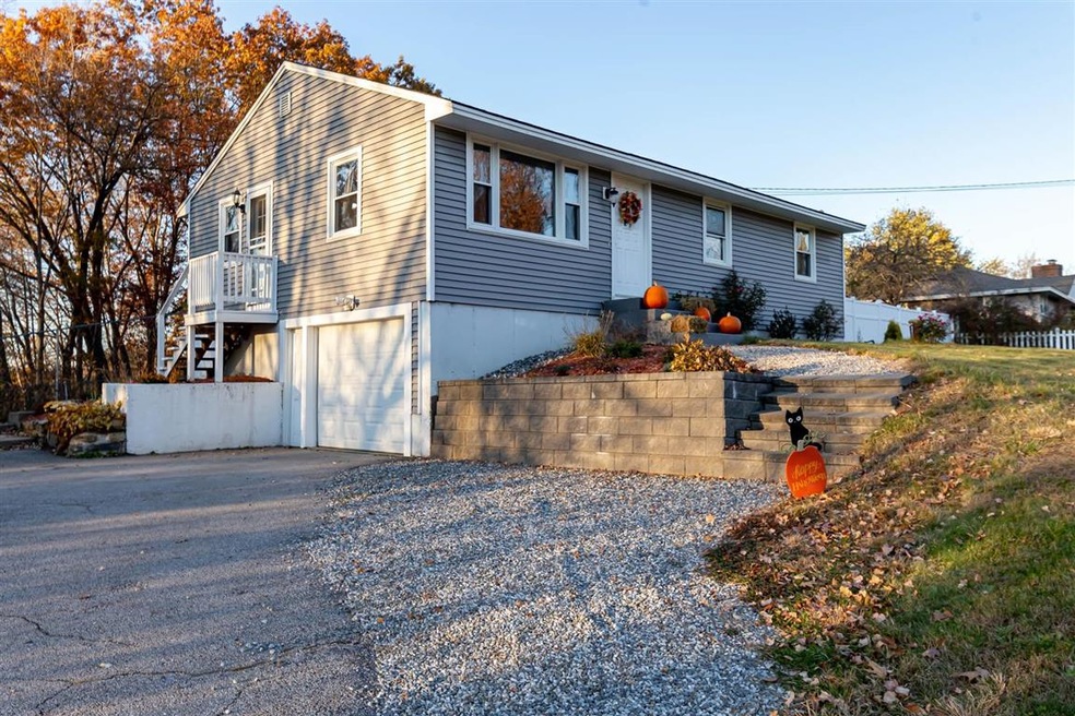 492 Charles Bancroft Hwy, Litchfield, NH 03052 - photo 1