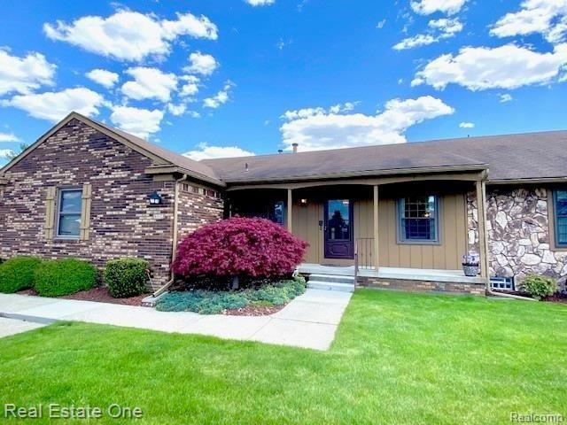 12134 Shenandoah Dr unit 2, South Lyon, MI 48178 - photo 1