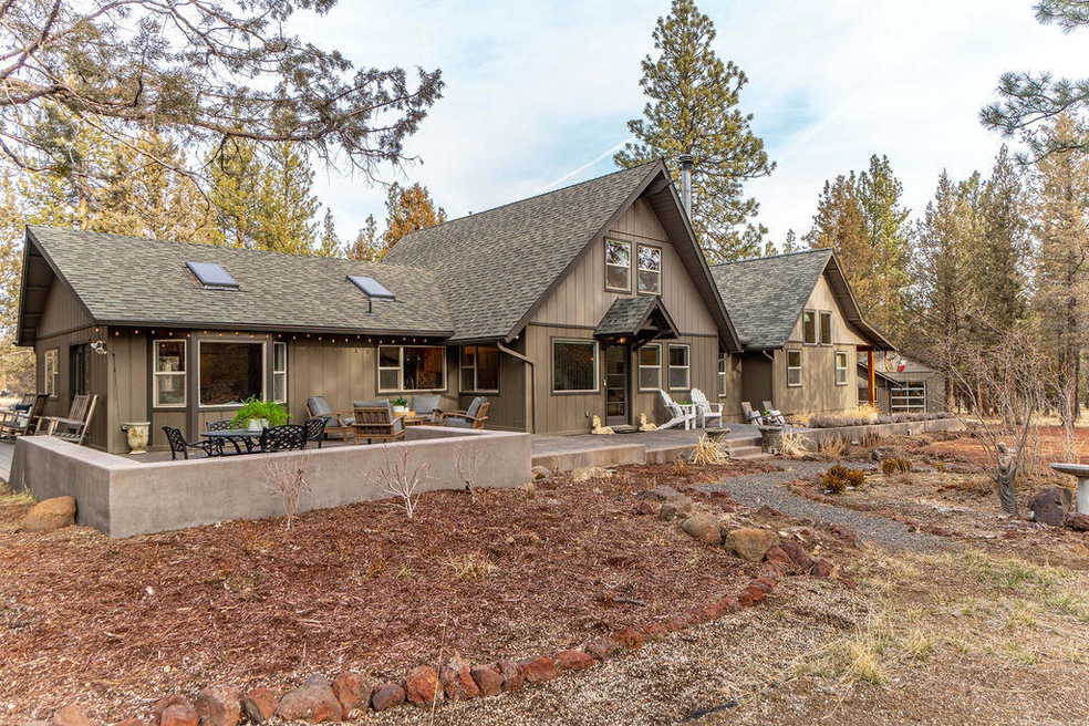 63375 Fawn Ln, Bend, OR 97703 - photo 1