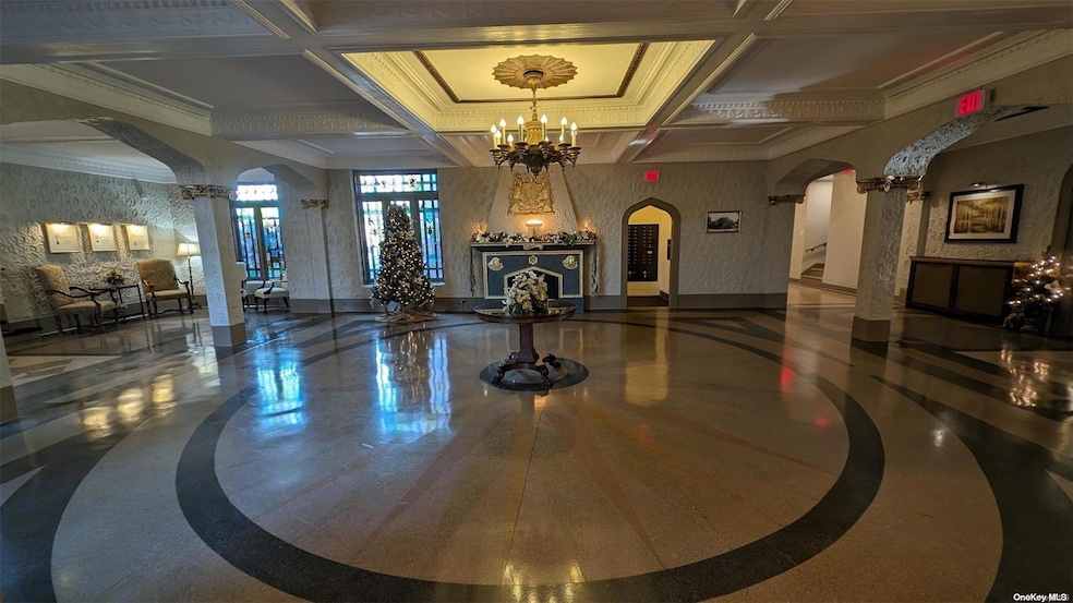 Sold $305,000 • Co-Listing Agent